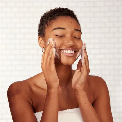 KYLIE COSMETICS Foaming Face Wash