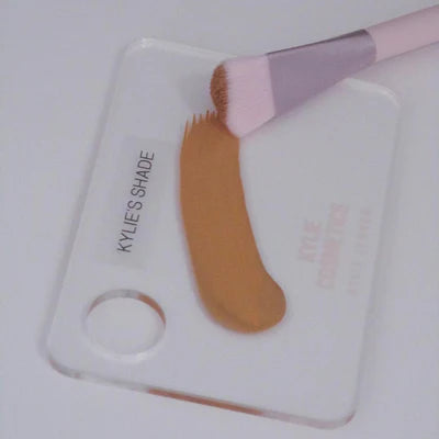 KYLIE COSMETICS Skin Tint Brush
