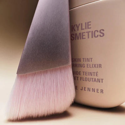KYLIE COSMETICS Skin Tint Brush
