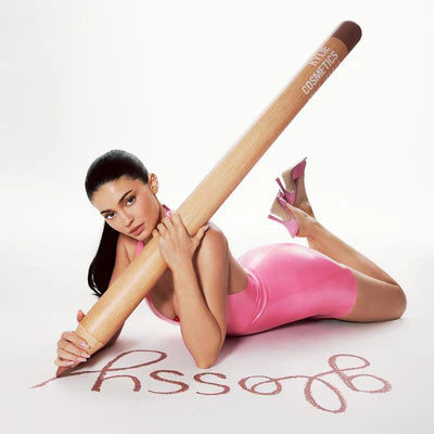 KYLIE COSMETICS Glossy Lip Kit