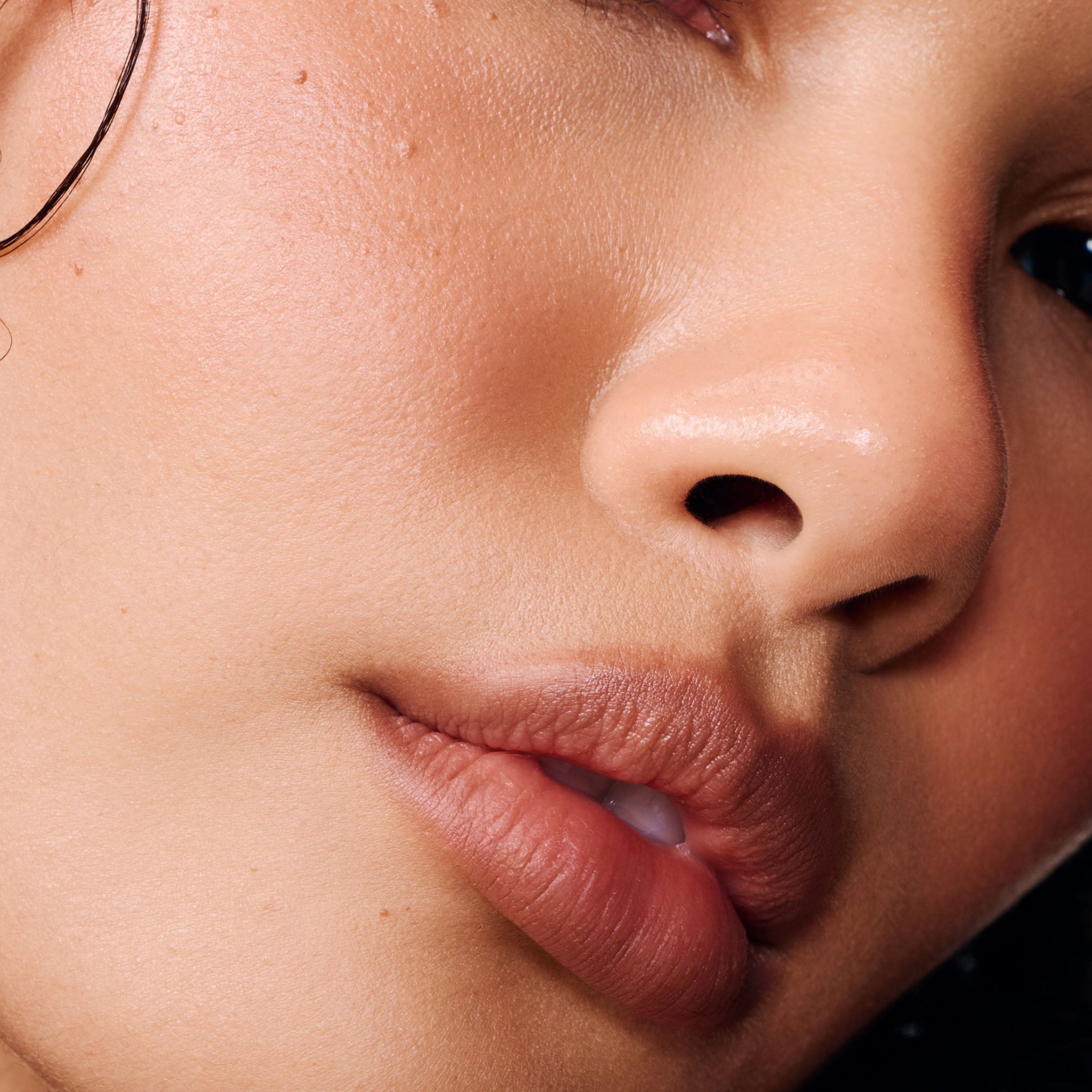Rhode peptide lip shape 'twist -  warm taupe'