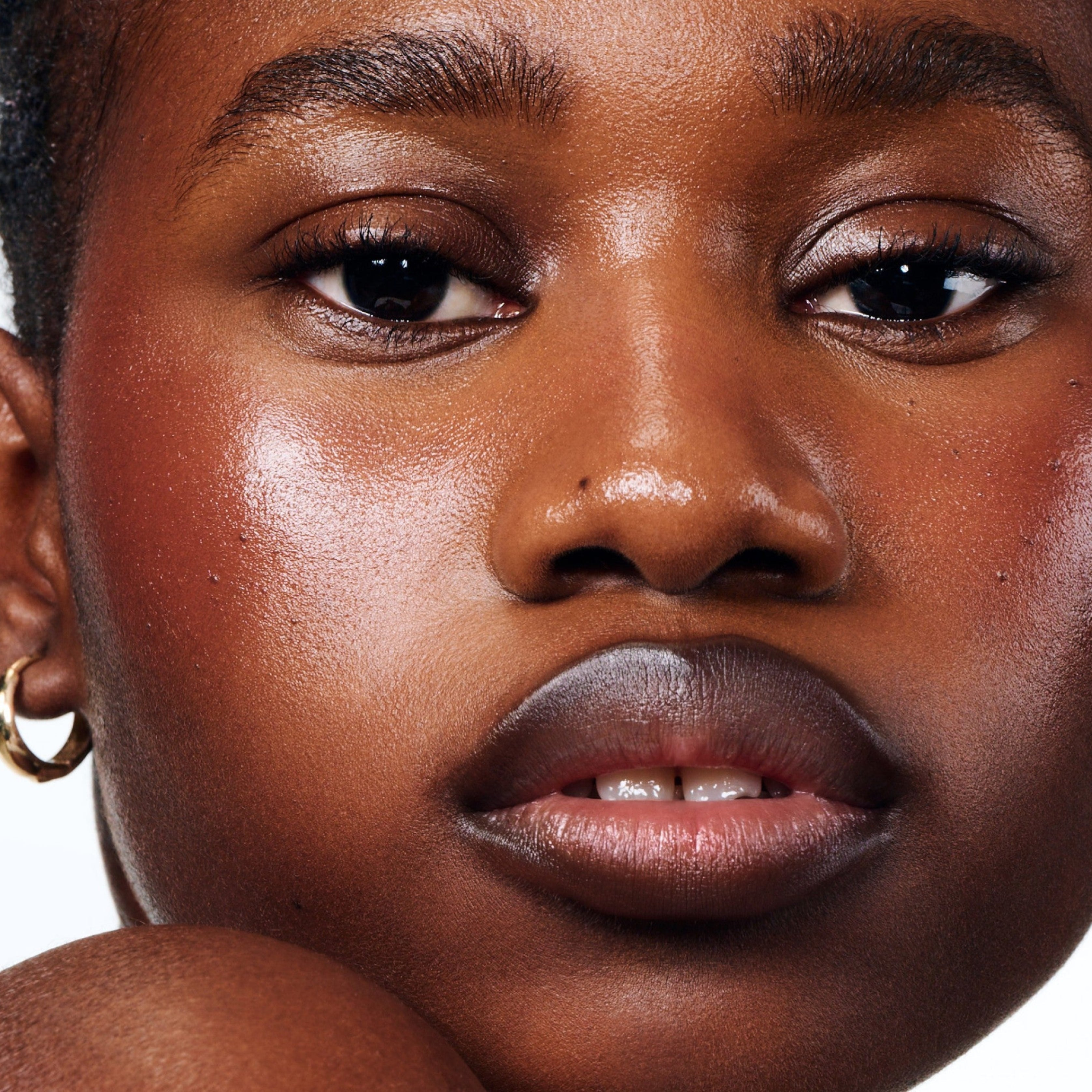 Rhode peptide lip shape 'move -  deep cool brown'