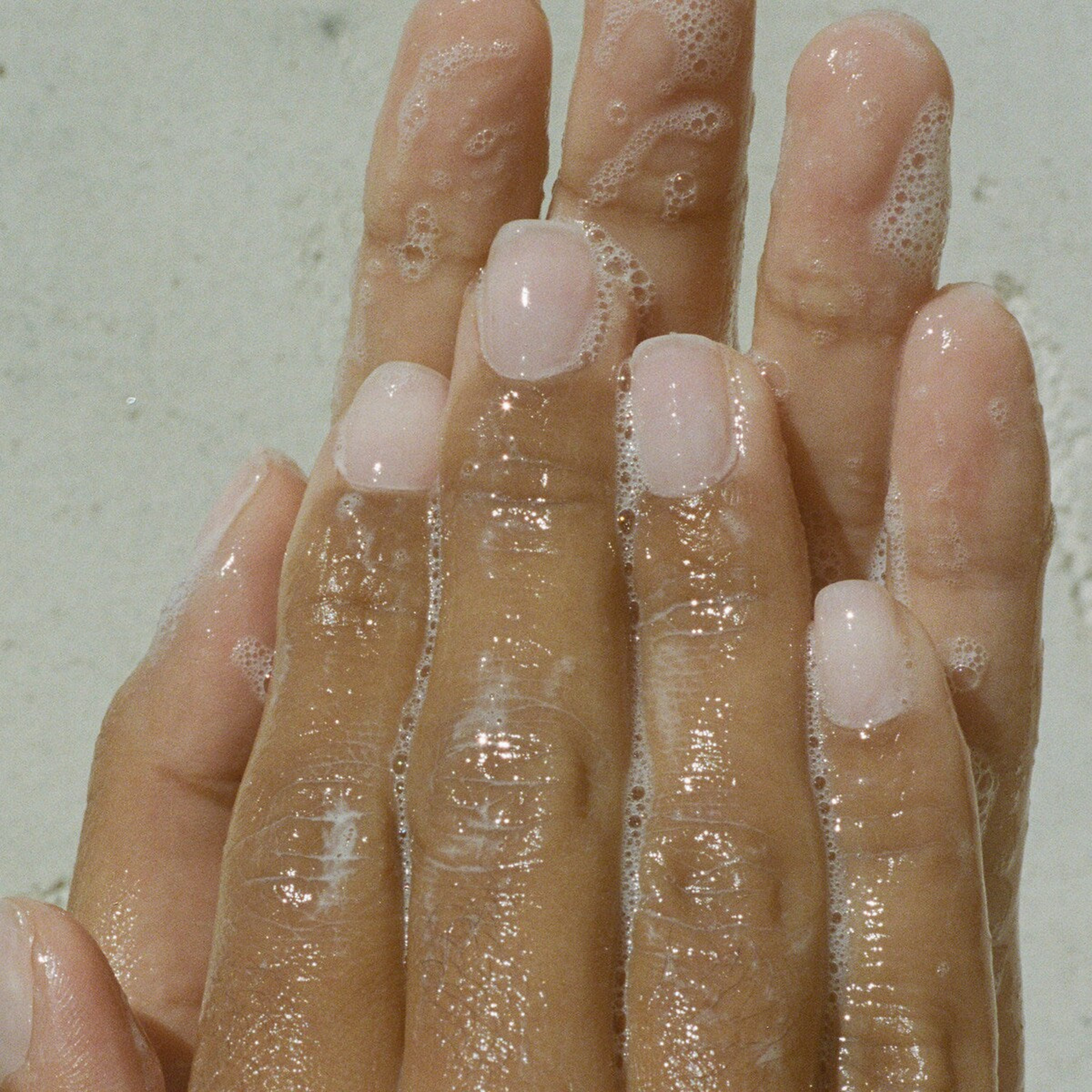 Summer Fridays Super Amino Gel Cleanser