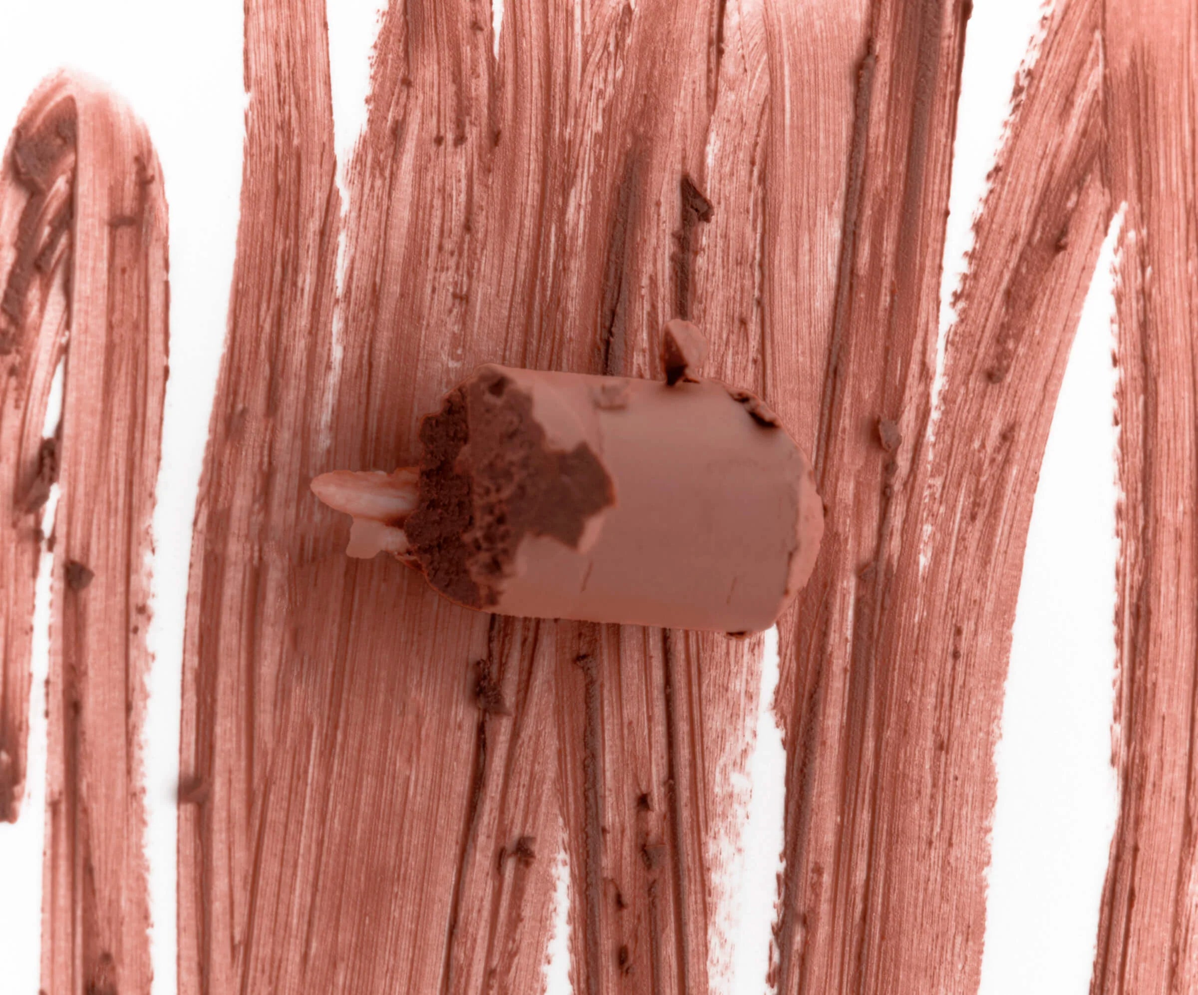 Rhode peptide lip shape