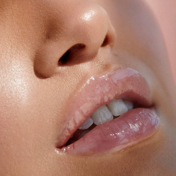 MAKEUP BY MARIO Mini Moistureglow On-The-Go Plumping Lip Serum