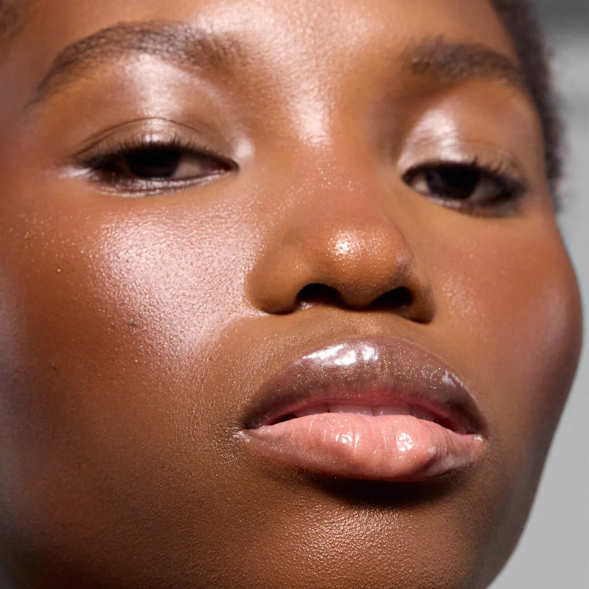 REFY Topaz Collection: Shimmer Lip Gloss & Liquid Highlighter Set